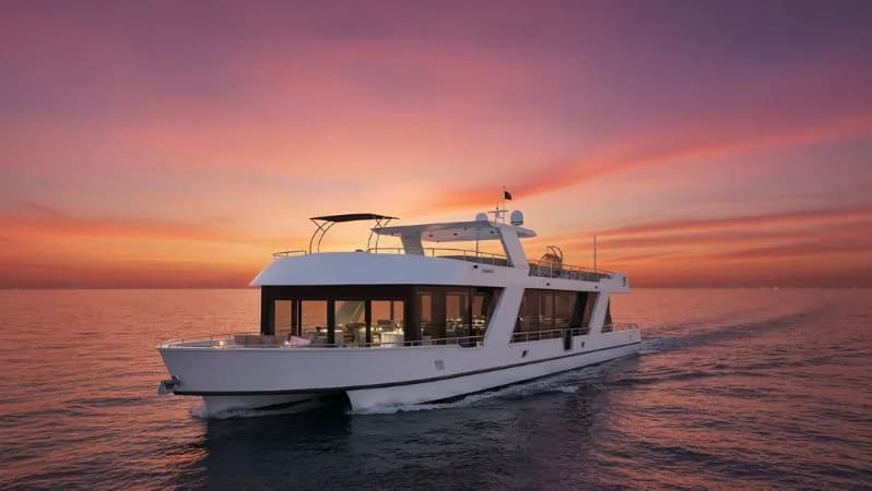 Noble Dinner Cruise Dubai: A Luxurious Evening on the Water