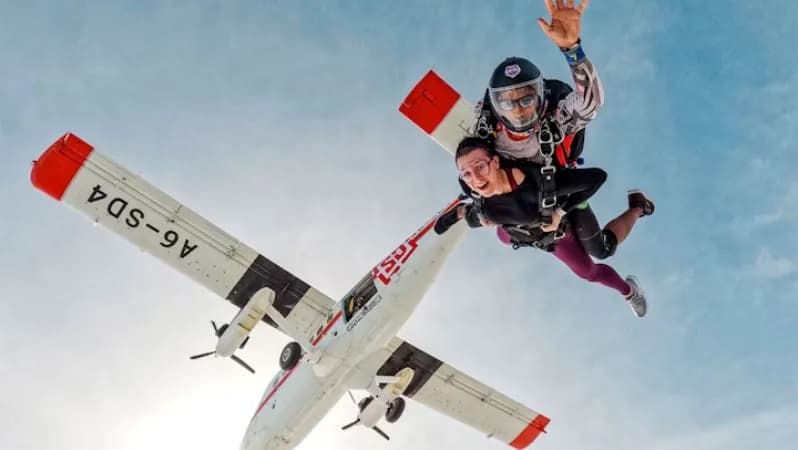 Palm Skydiving Experience Dubai: Freefall Over the Iconic Palm Jumeirah